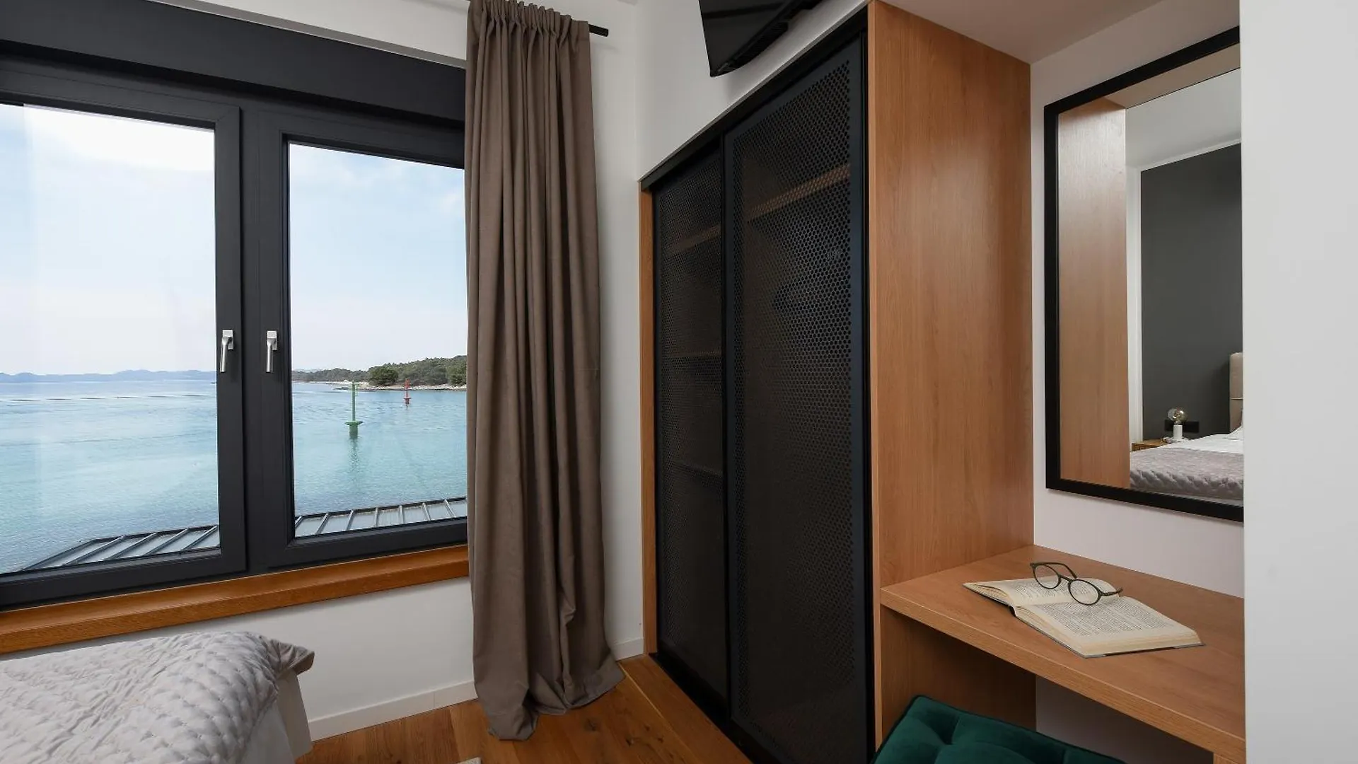 New Luxury Feel Good House By The Sea Villa Zdrelac