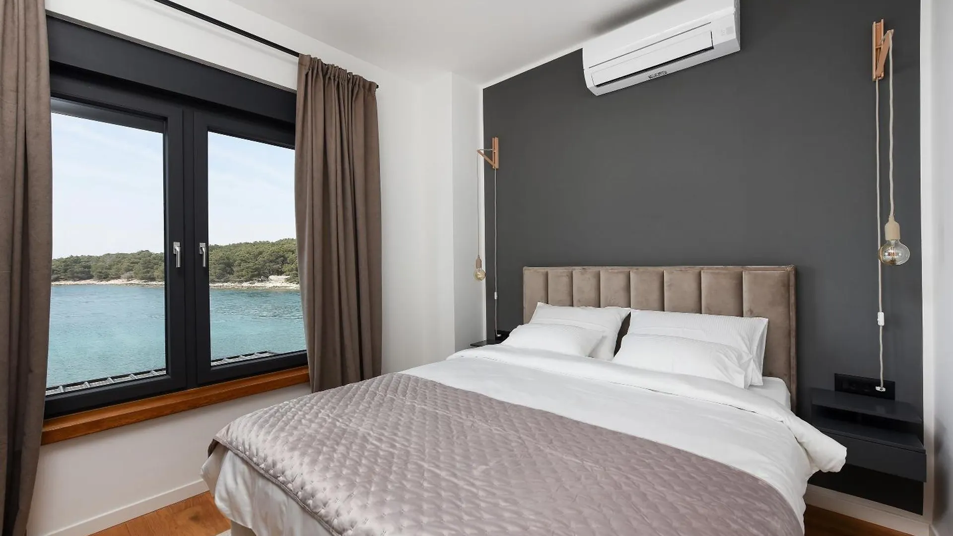 New Luxury Feel Good House By The Sea Villa Zdrelac