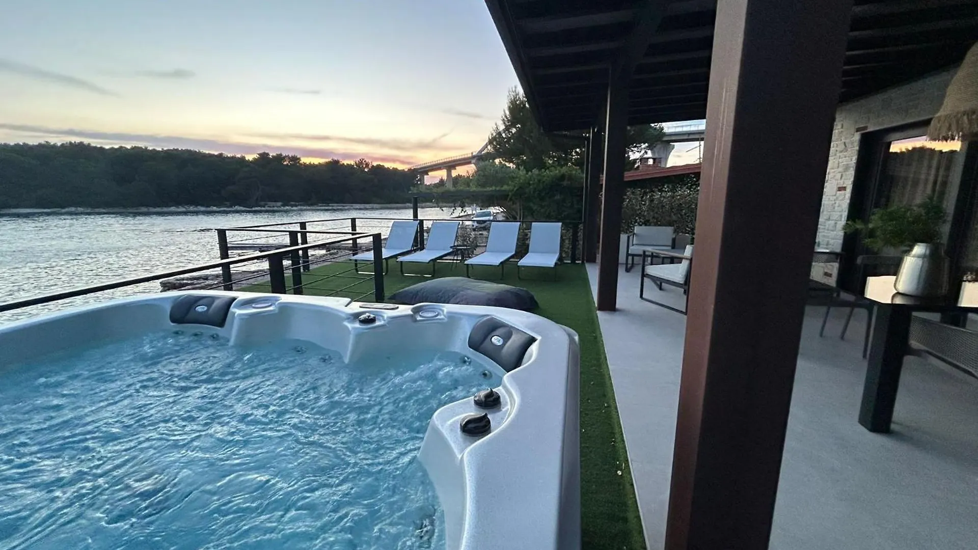 New Luxury Feel Good House By The Sea Villa Zdrelac